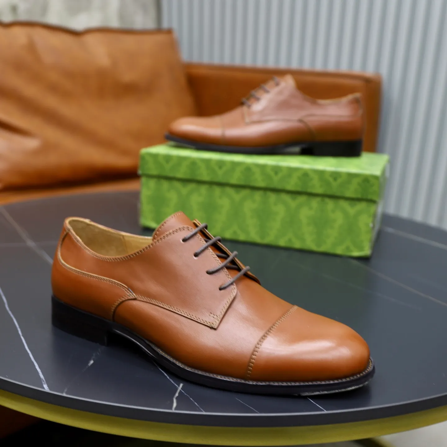Men's shoes 💰660💰🙅‍♂️🙅‍♂️🙅‍♂️Niuli Brand: Gucci GuCCI Standard code: Men's code 39-44 (45 can be customized) Grade: Same style as the official website Original quality Material: Original cowhide surface Comfortable cowhide lining Original outsole Style category: Men's fashionable casual leather shoes Distinguished big-name luxury elements, top luxury Color: actual picture color